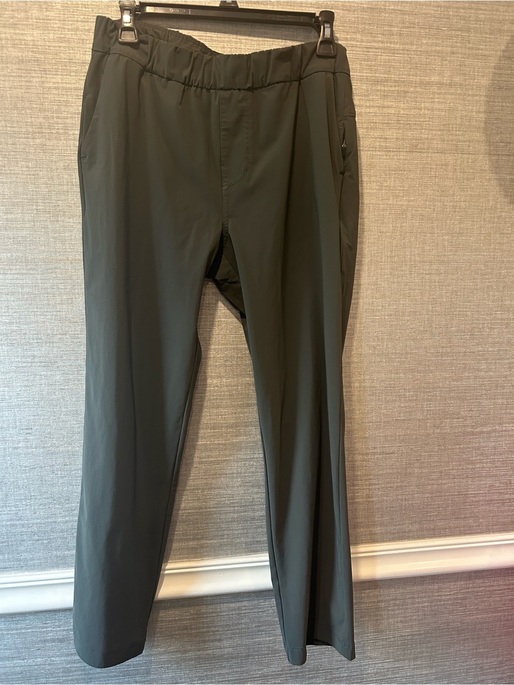 Vuori Gray Slim Tech Joggers